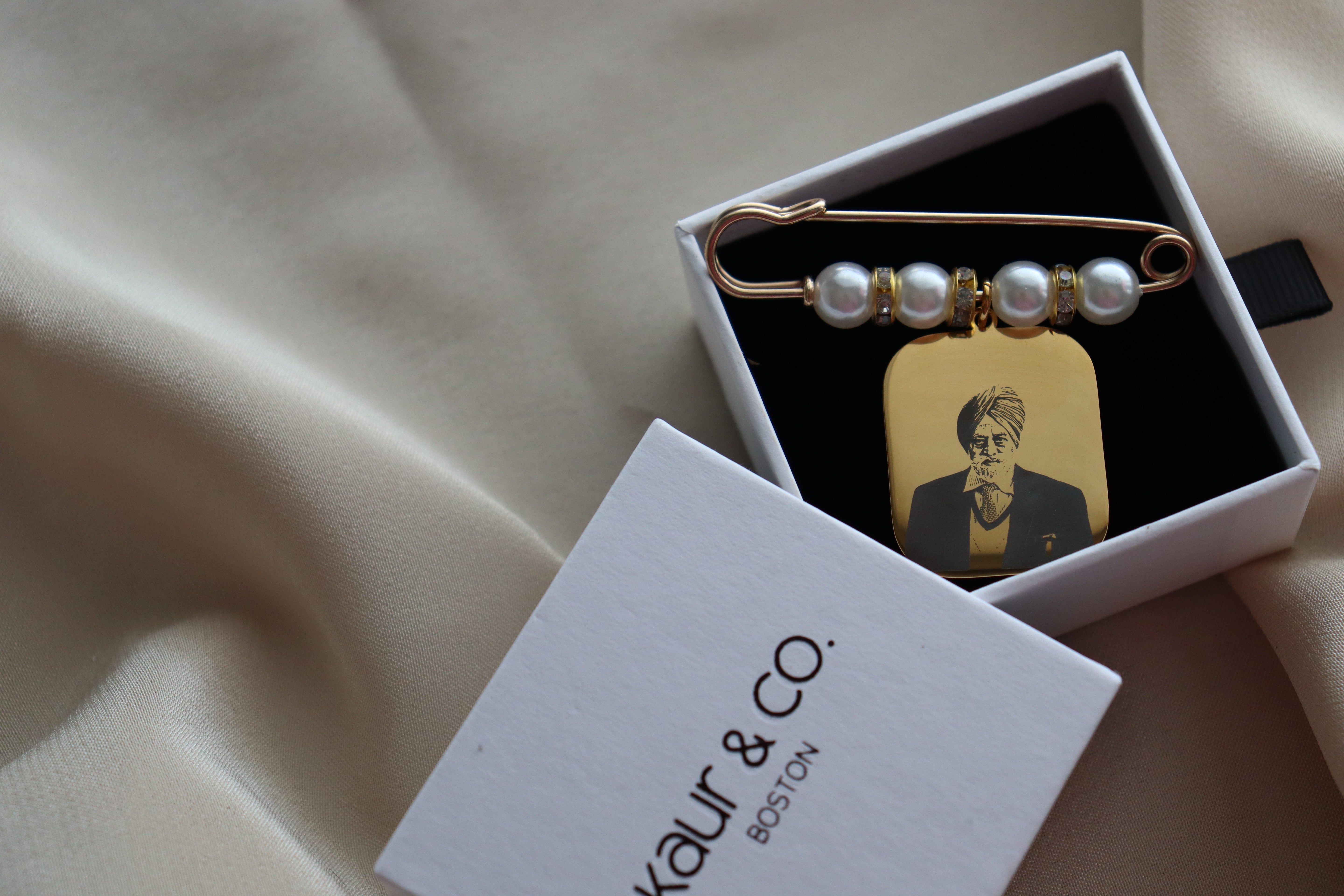 Custom Photo Brooch-thumbmail-2