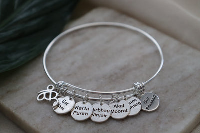 Mool Mantar Charm Bracelet - English