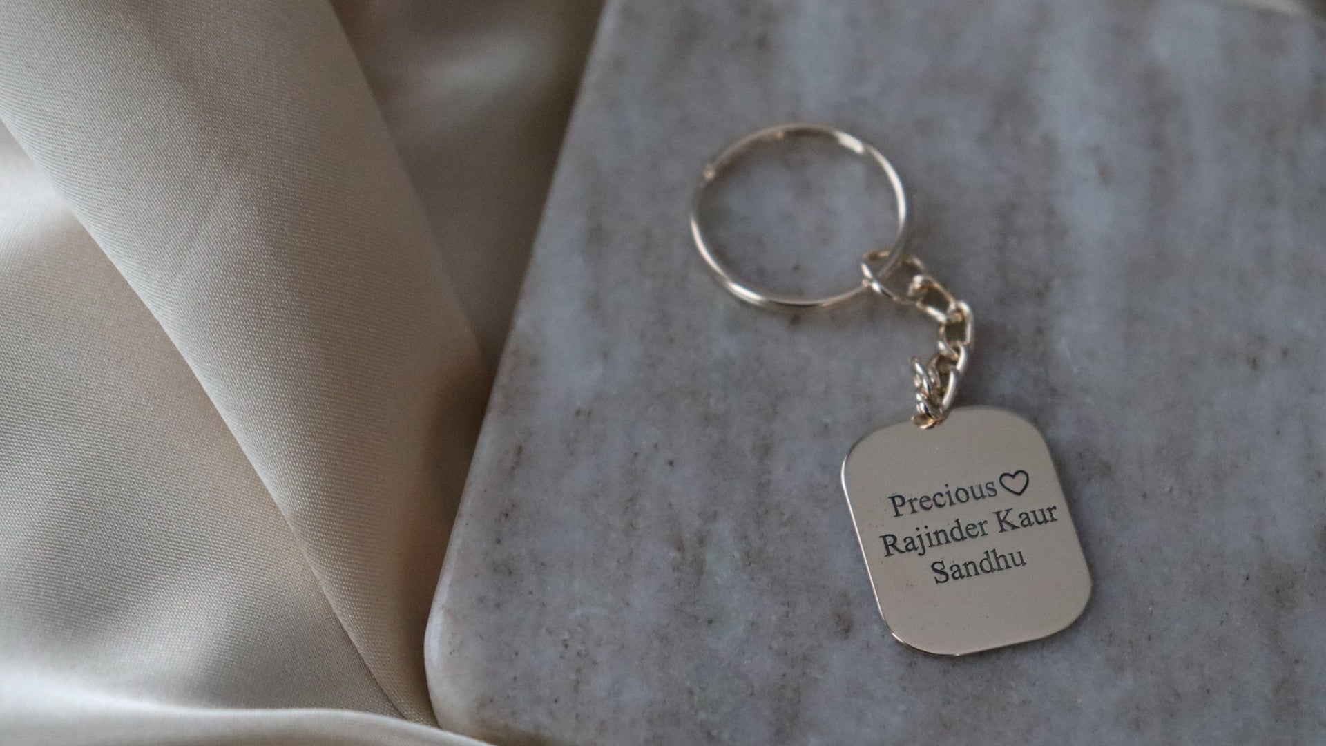 Potrait Key Chain-thumbmail-2